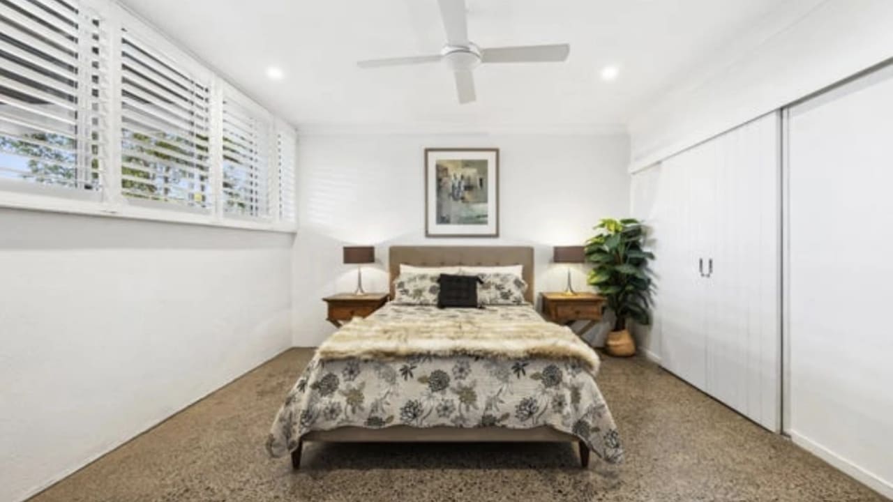 Furnished room with own bathroom