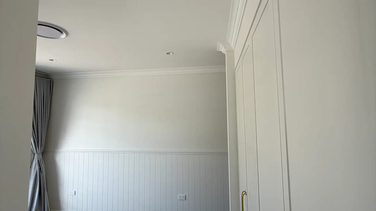 Unfurnished room in a share house