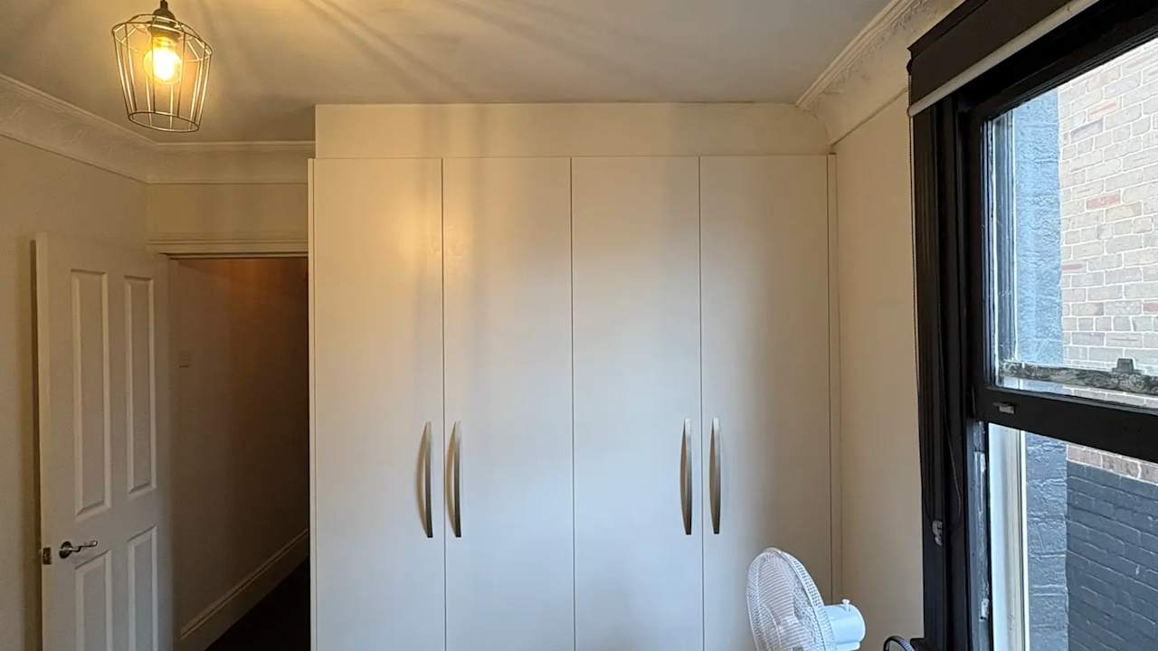 Unfurnished room in a share house