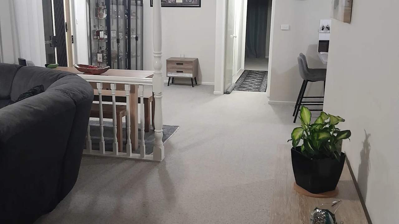 Room in a share house