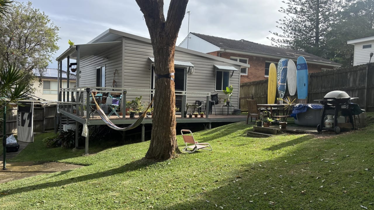 Whole property with 2 rooms for rent