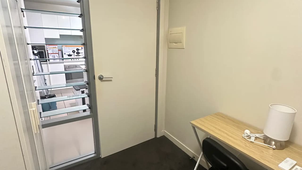 Furnished room in a flatshare