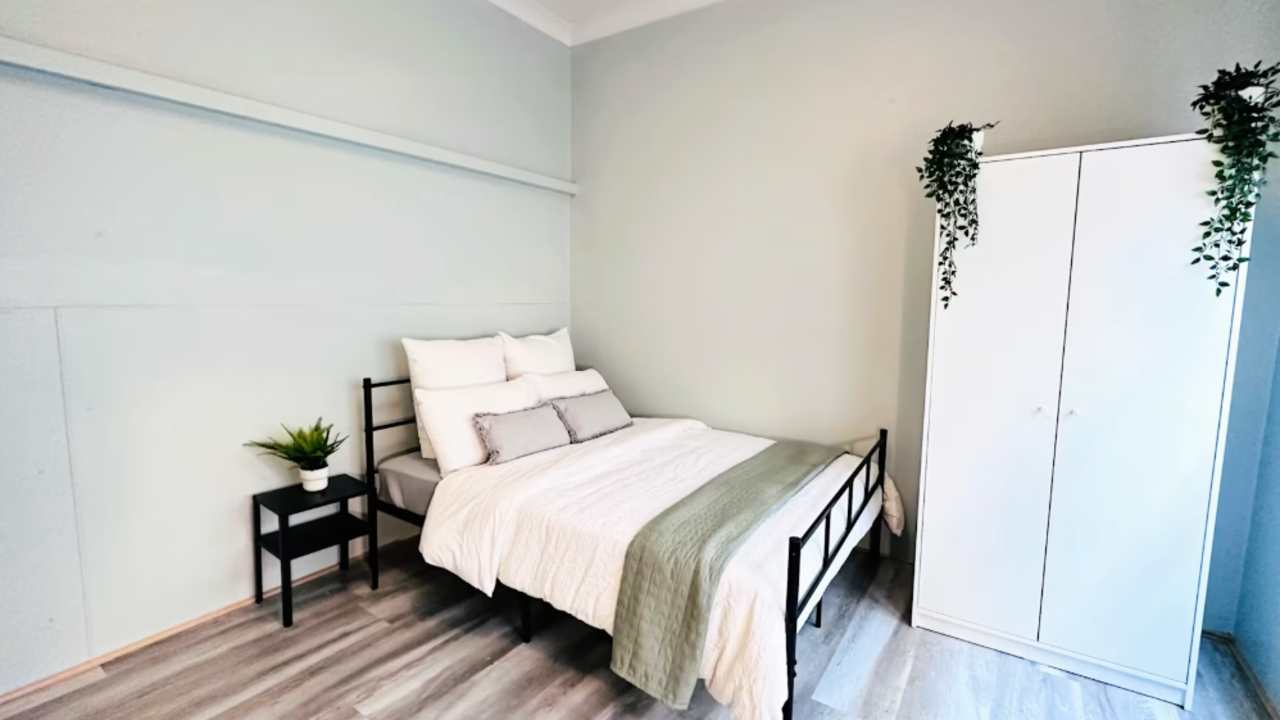 Furnished room studio flat for rent