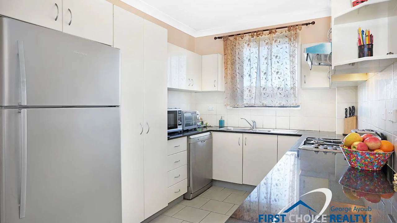 Furnished room with ensuite in a flatshare