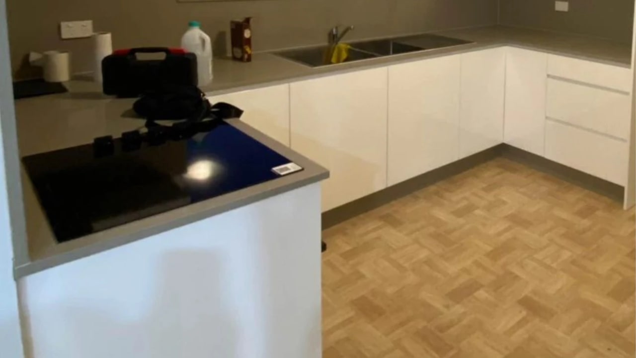 Furnished room in a share house
