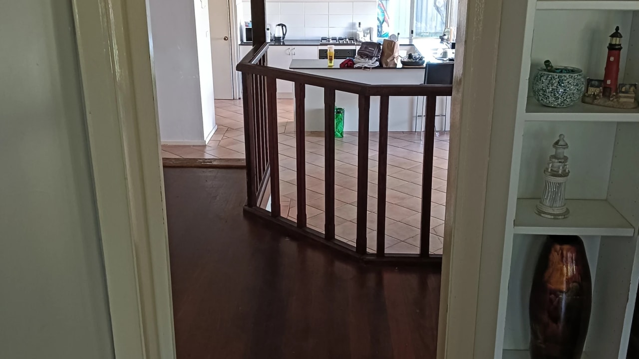 Unfurnished room in a share house