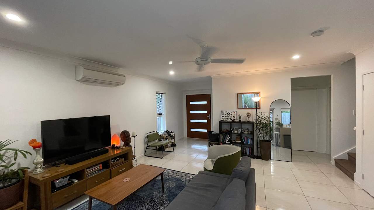 Unfurnished room with own bathroom