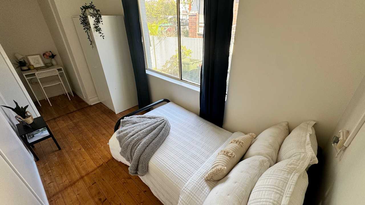 Furnished room in a flatshare