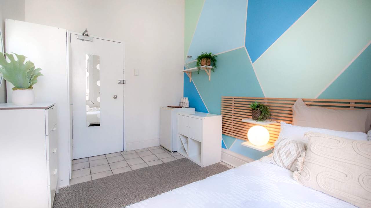 Furnished room with own bathroom