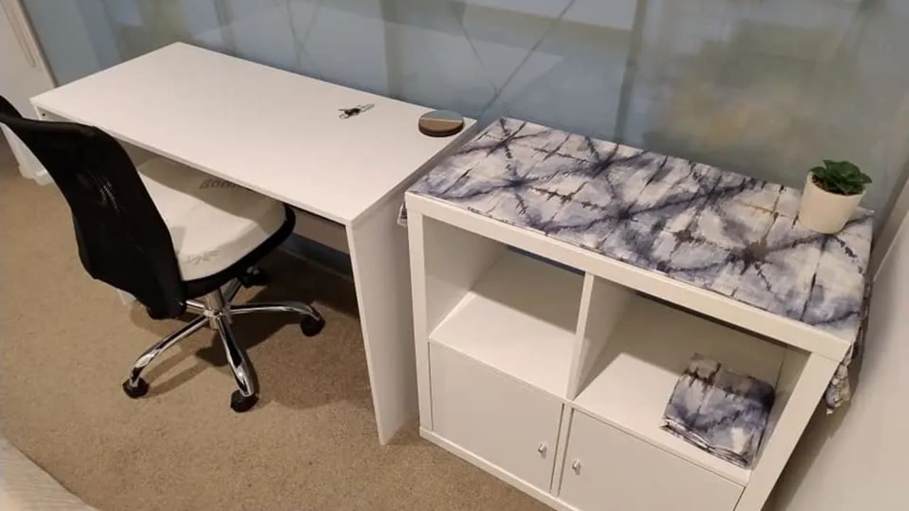 Furnished room with ensuite in a flatshare