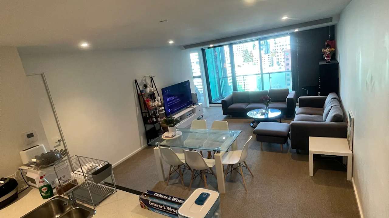 Furnished room in a flatshare