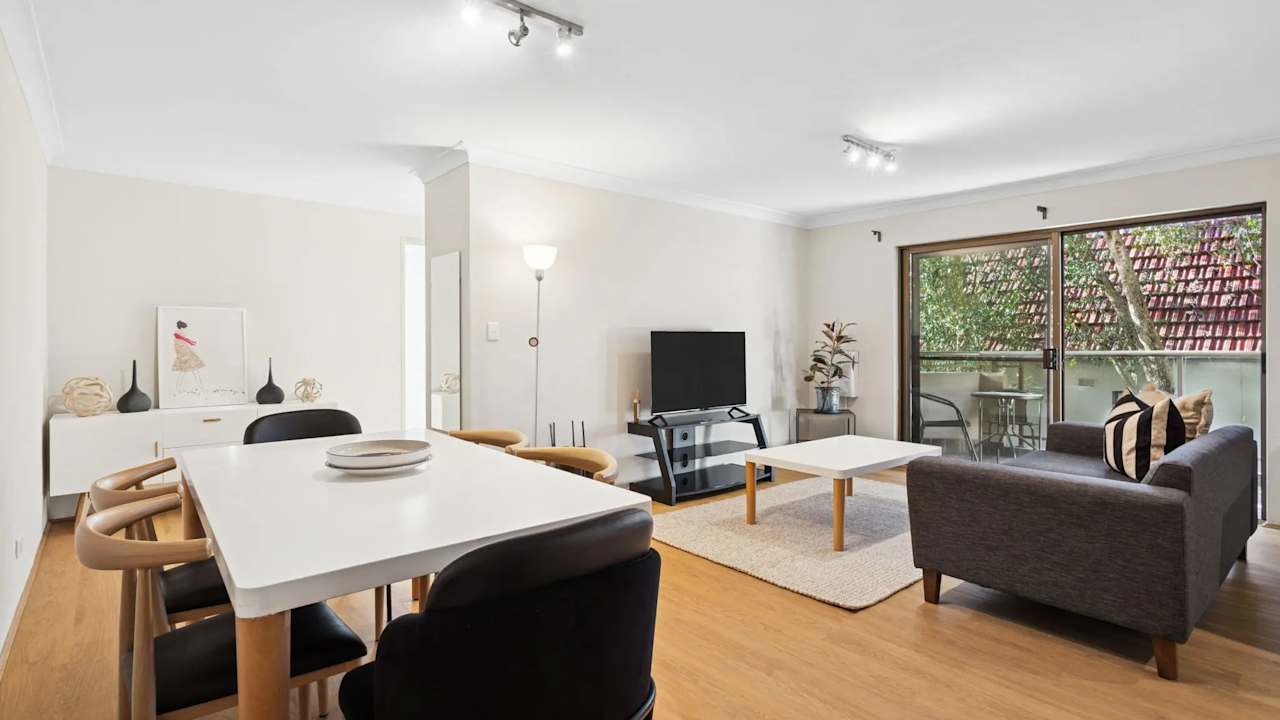 Whole property with 2 rooms for rent