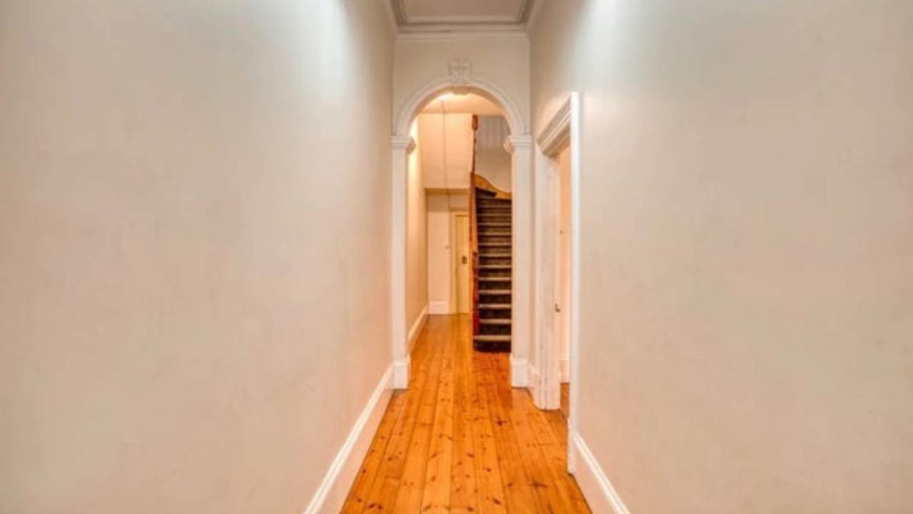 Unfurnished room in a share house