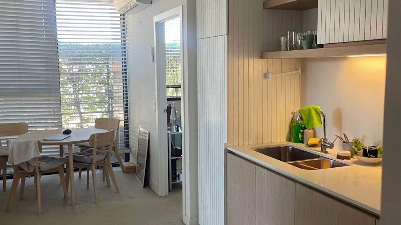 Whole property with 3 rooms for rent