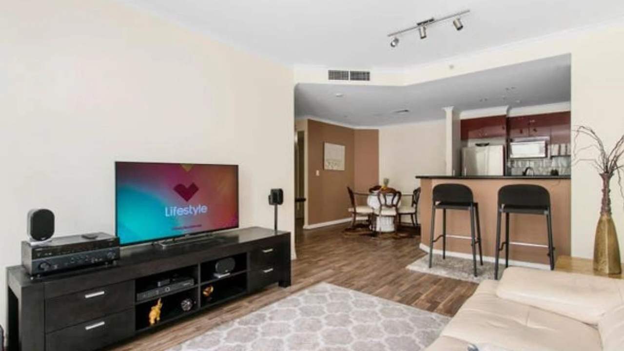 Furnished room with own bathroom