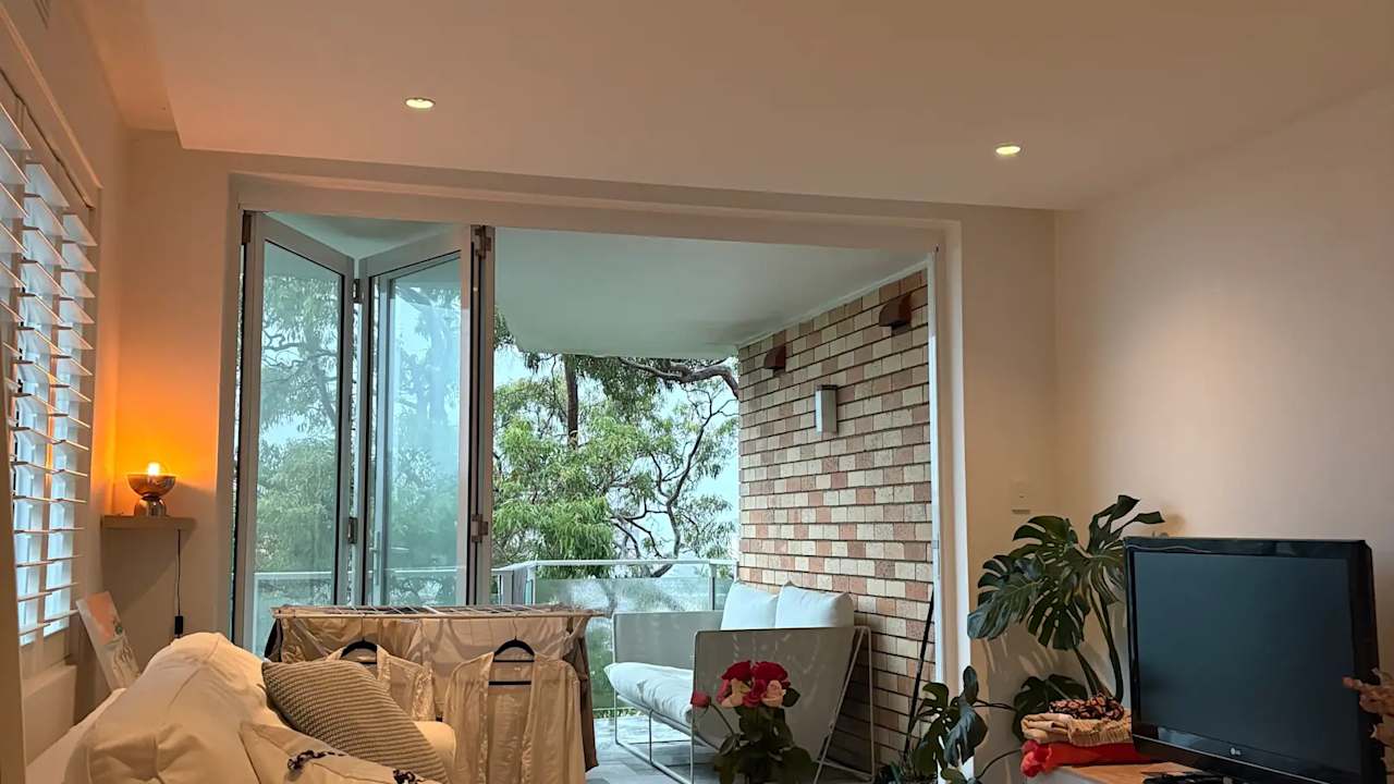 Furnished room in a flatshare
