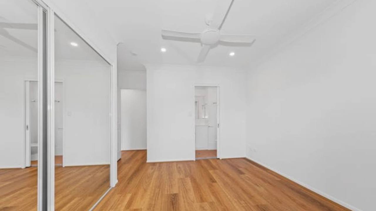 Unfurnished room with ensuite in a flatshare