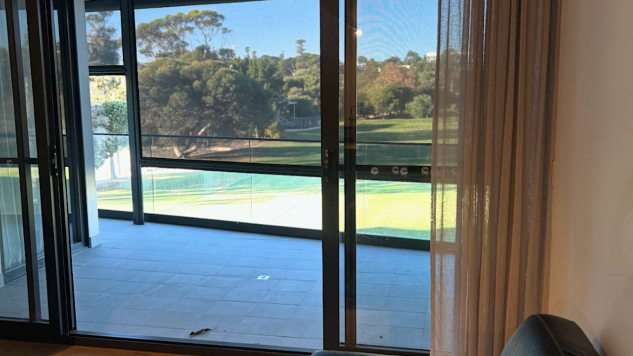 Furnished room with ensuite in a flatshare