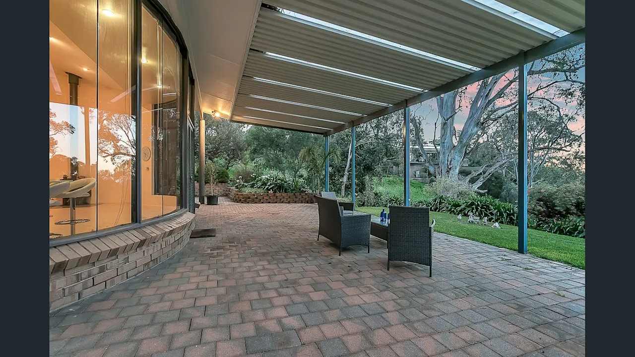 Room in a share house