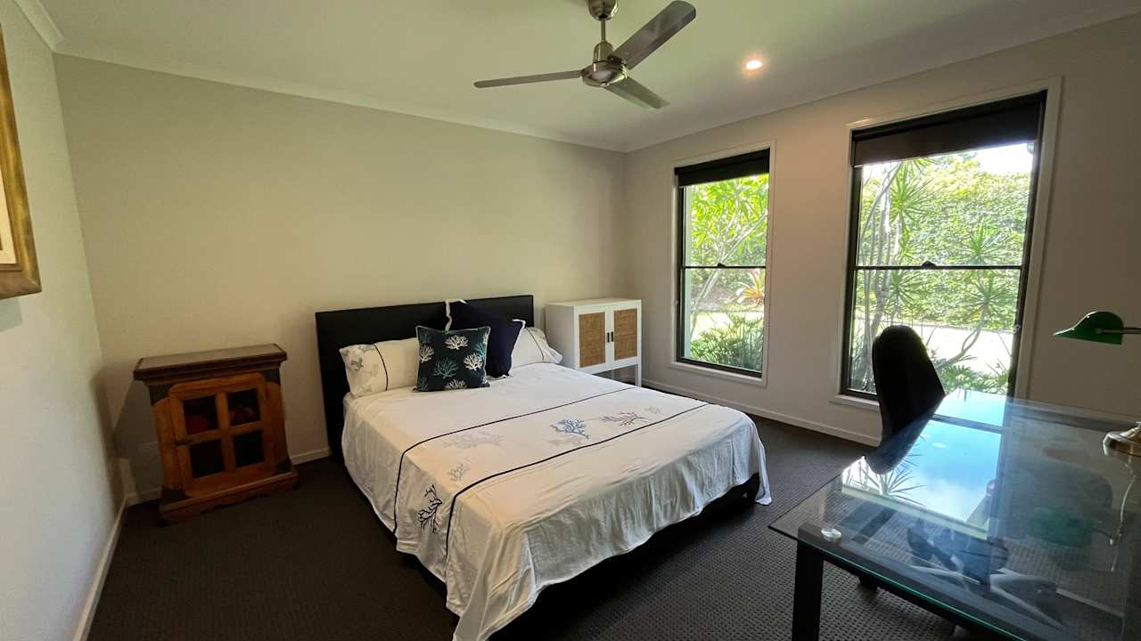 Furnished room in a share house