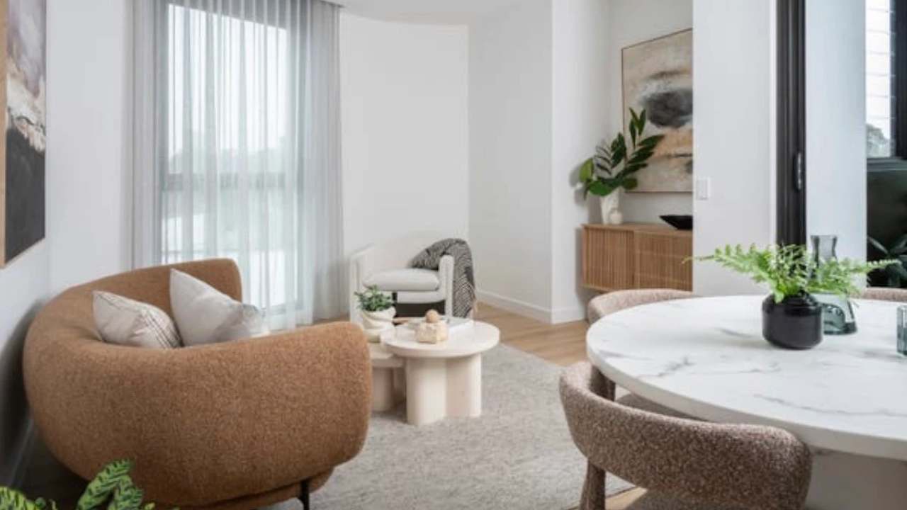 Unfurnished room with own bathroom