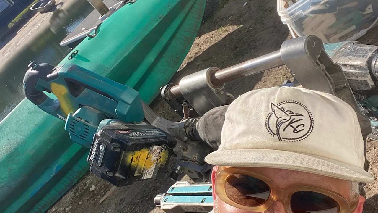 Unfurnished room with own bathroom