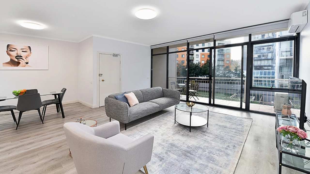 Whole property with 2 rooms for rent