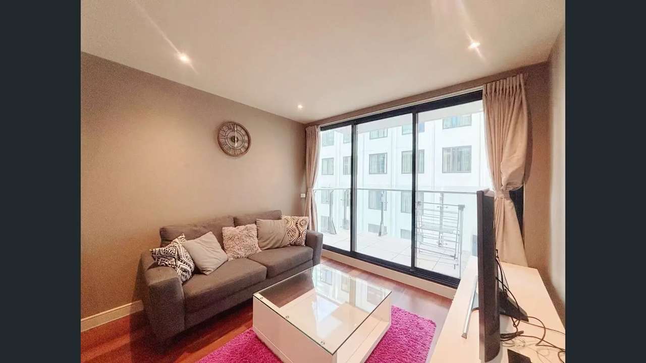 Whole property with 2 rooms for rent