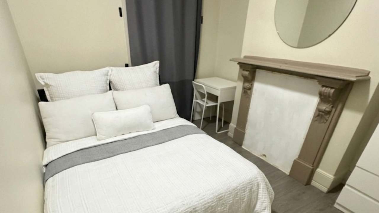 Furnished room in a flatshare