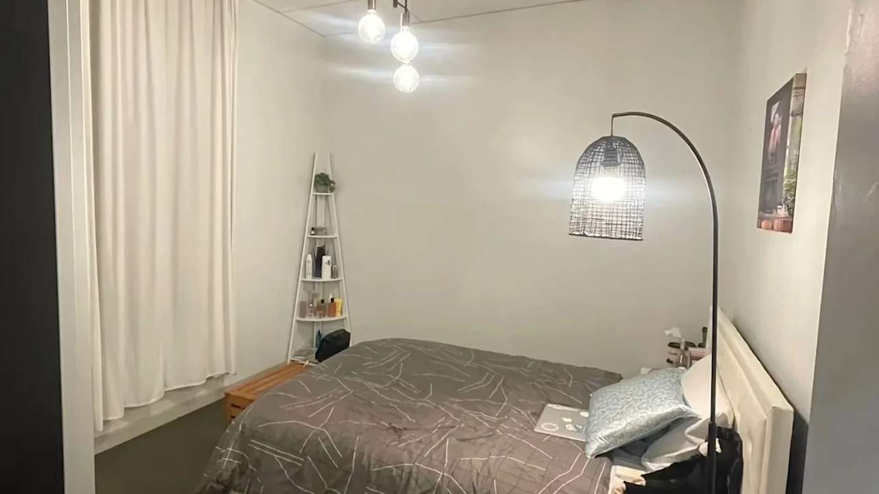 Furnished room in a flatshare