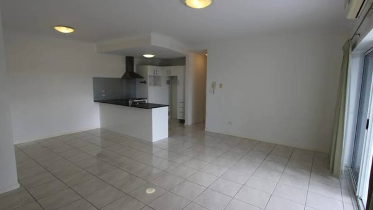 Unfurnished room with own bathroom