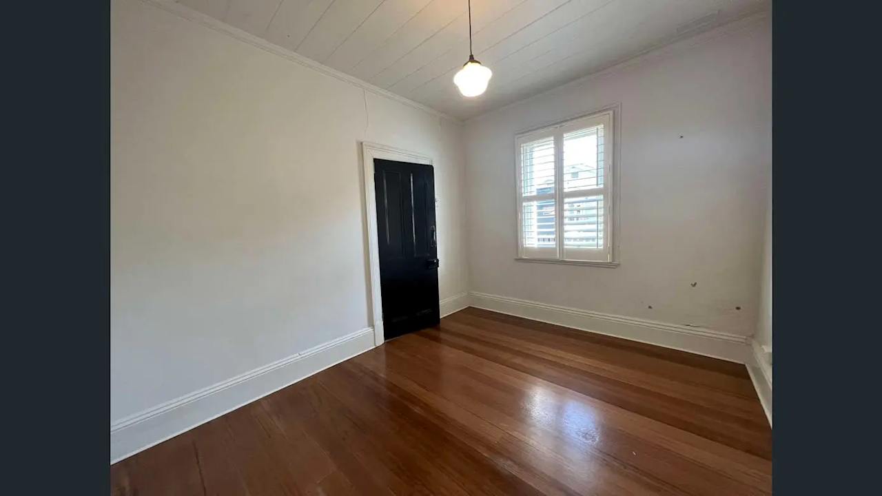 Unfurnished room in a share house