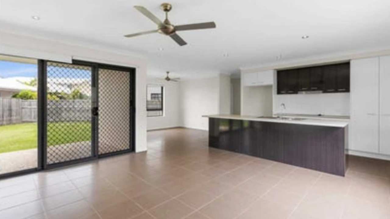 Unfurnished room in a share house