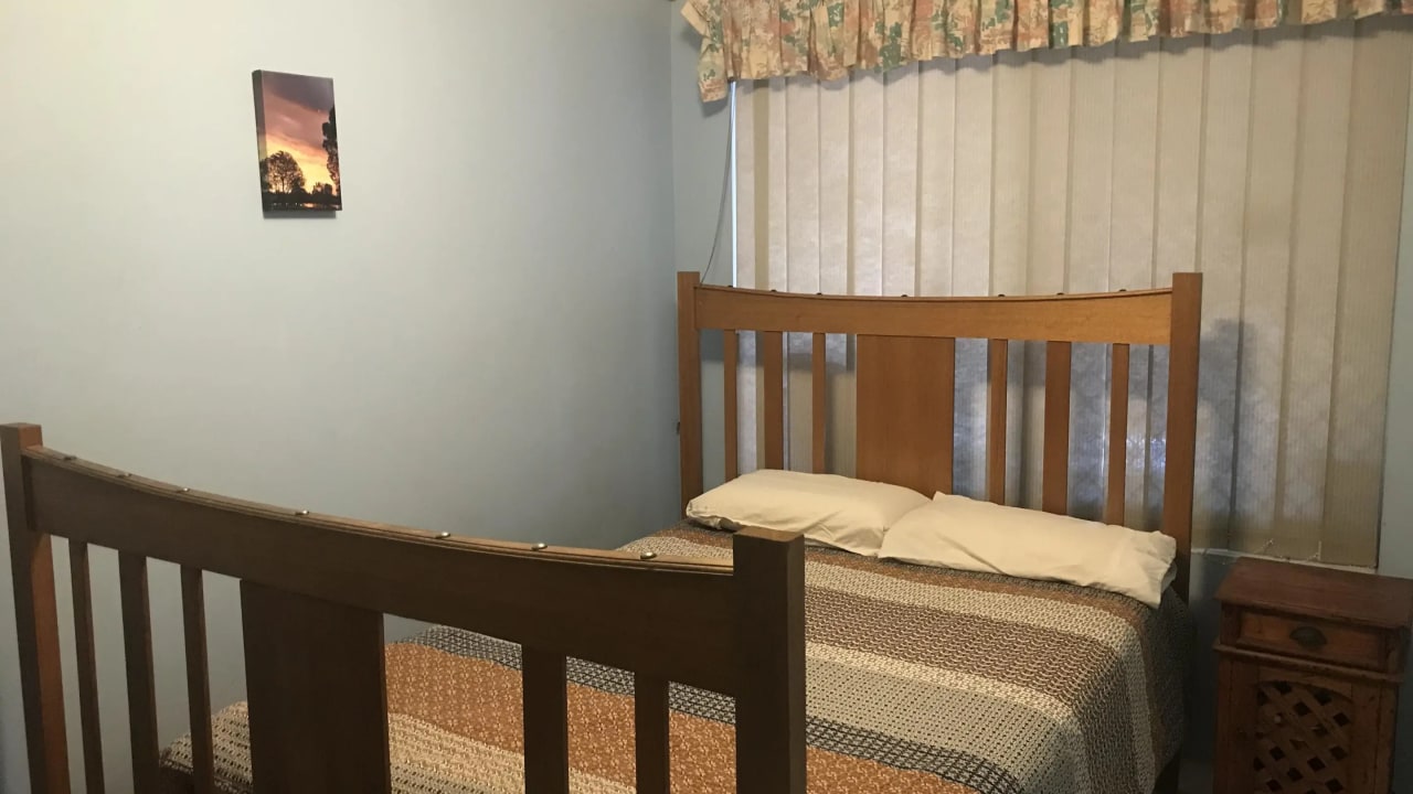 Room in a share house