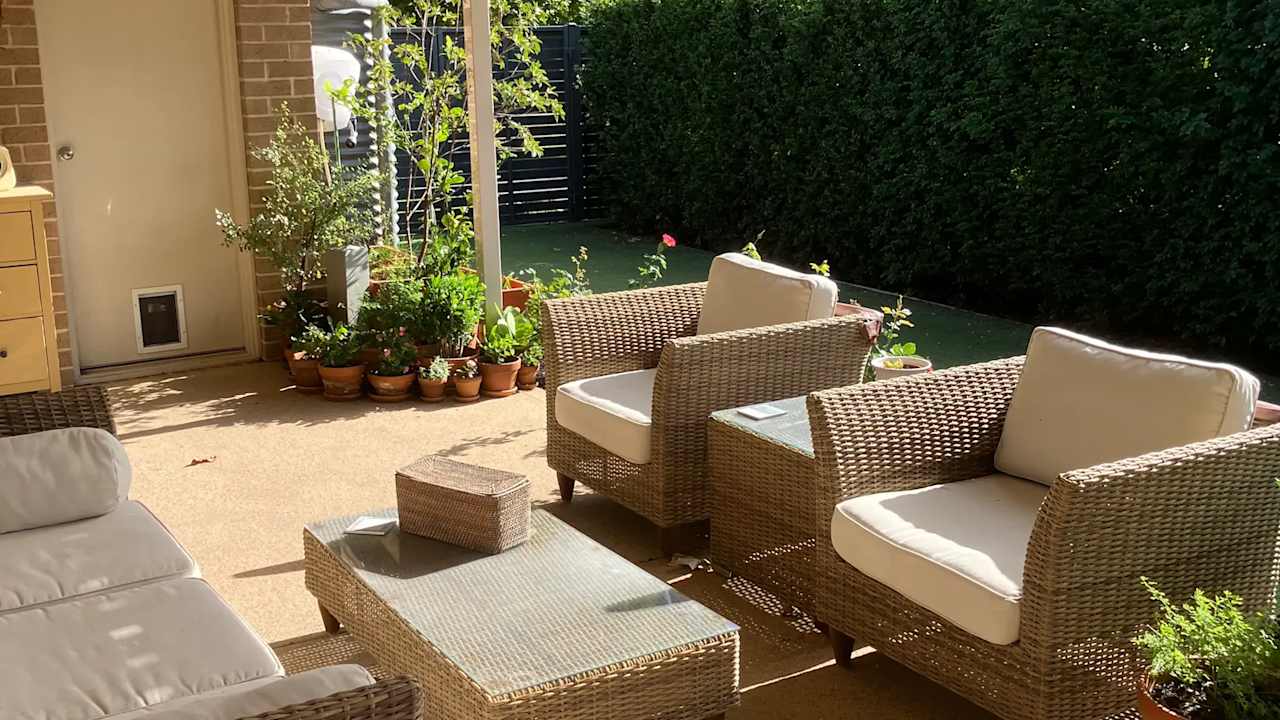 Furnished room in a share house