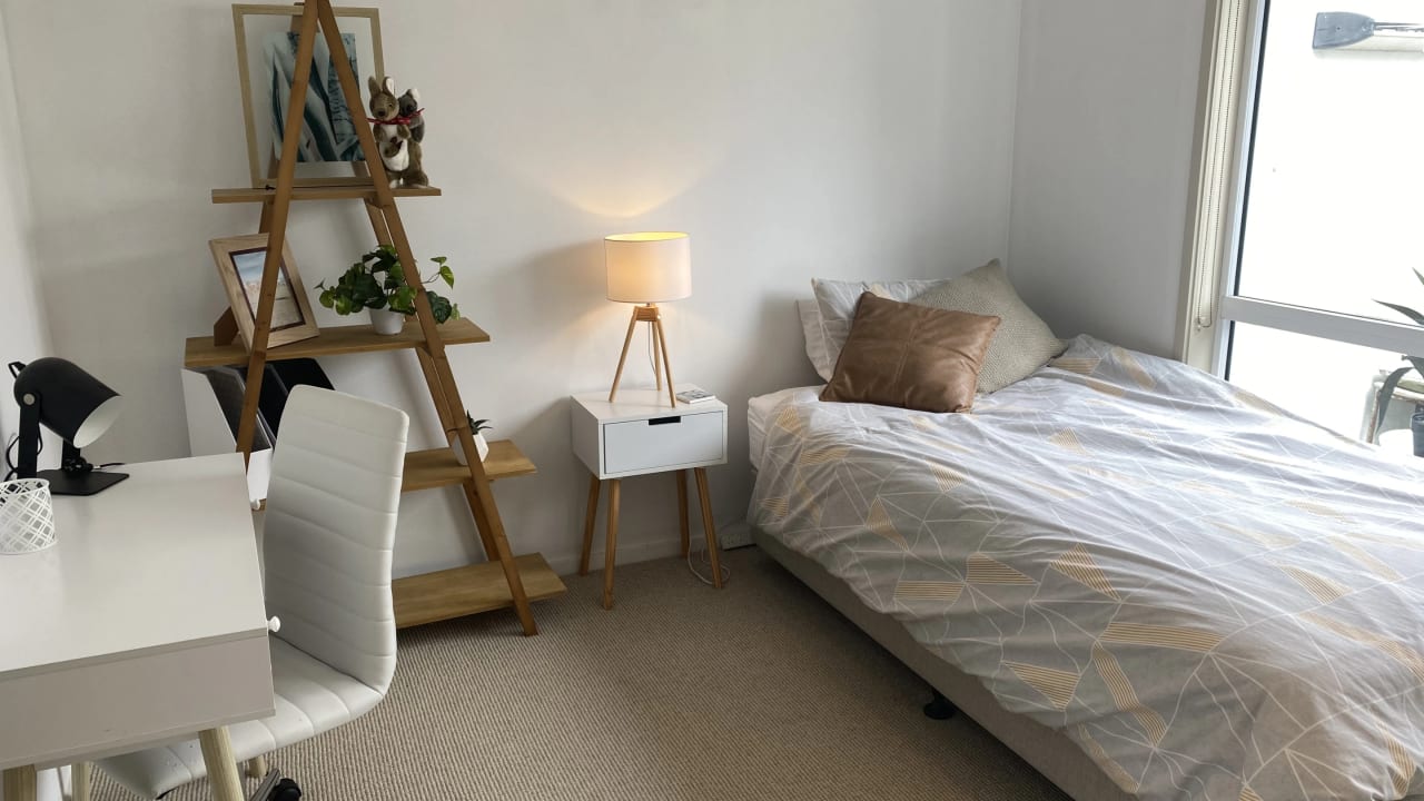Furnished room in a share house