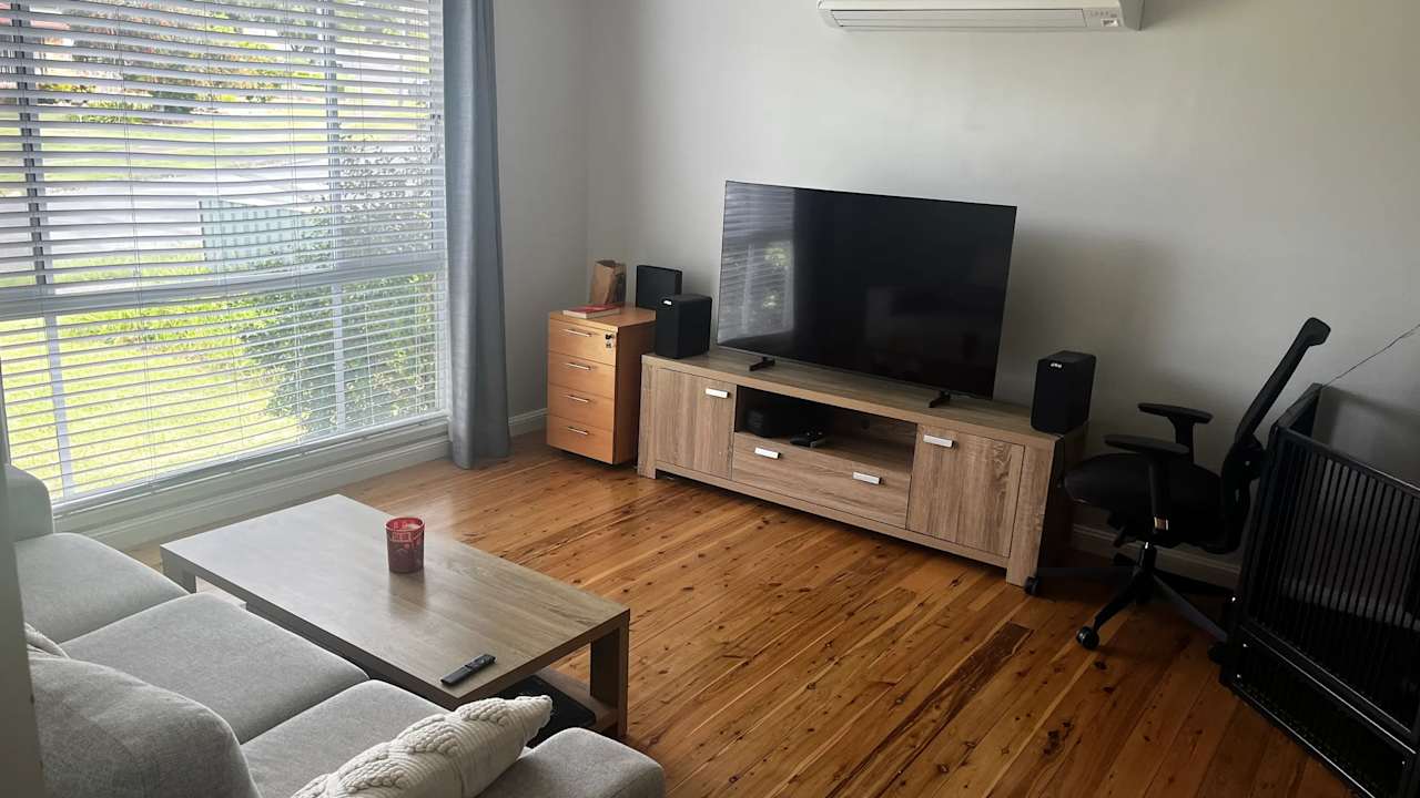 Unfurnished room in a share house