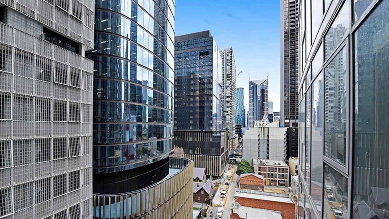 Whole property with 2 rooms for rent