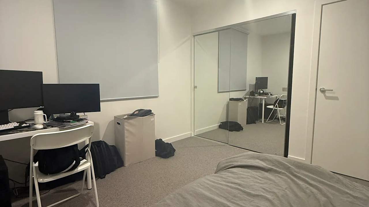 Furnished room in a share house