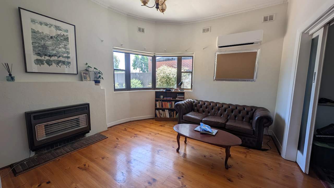 Unfurnished room in a share house