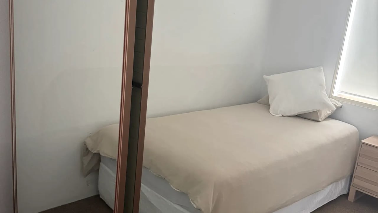 Furnished room with own bathroom