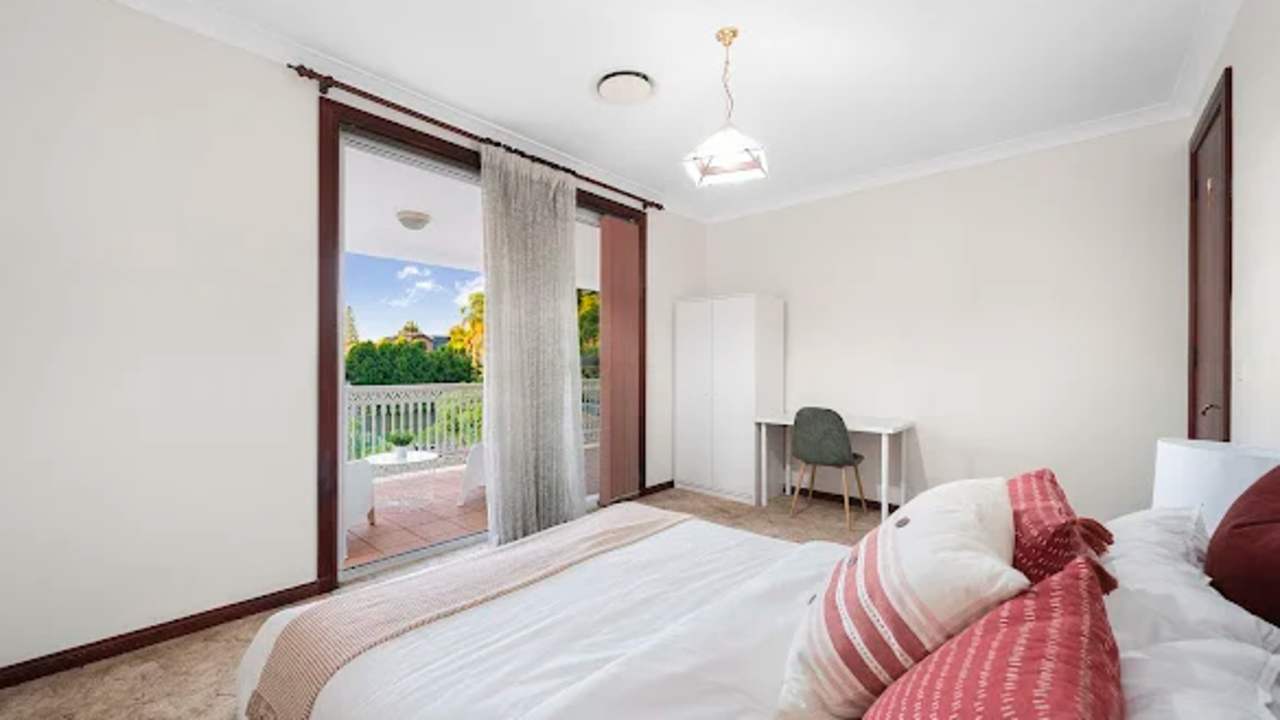 Room in a share house