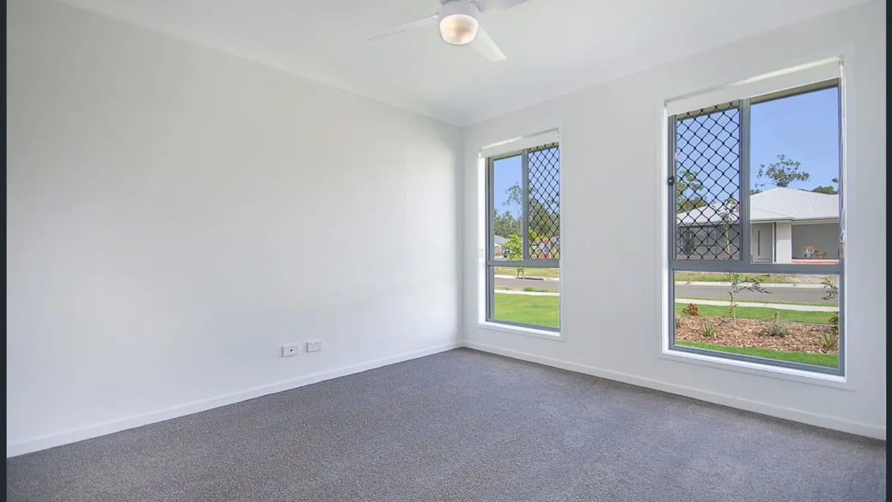 Unfurnished room with own bathroom
