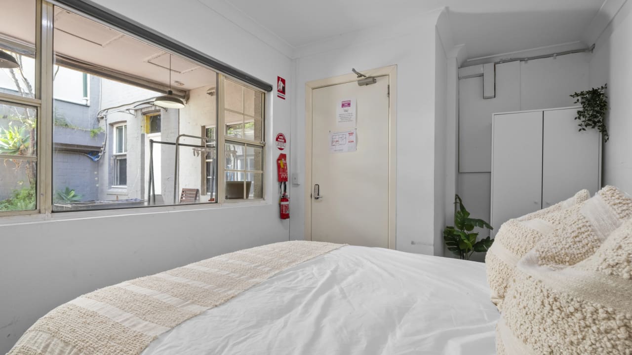 Furnished room in a share house
