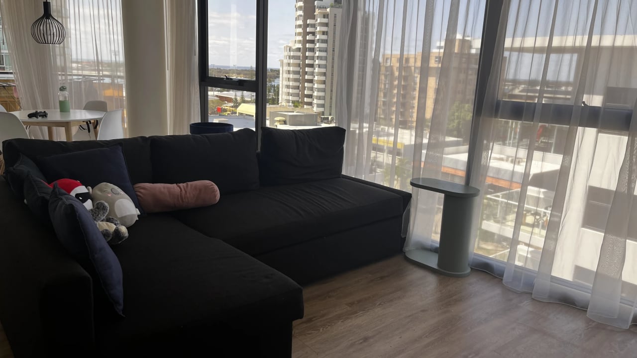 Furnished room with ensuite in a flatshare