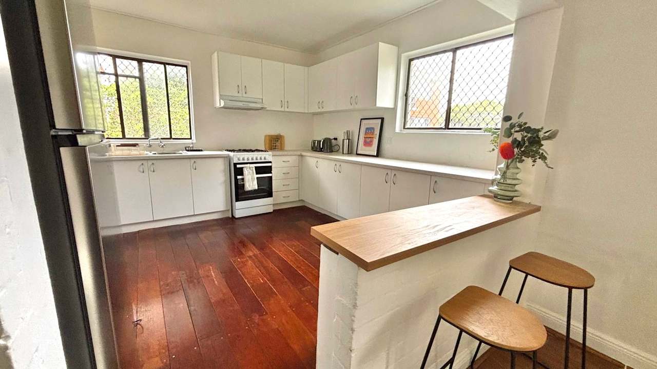 Room in a share house