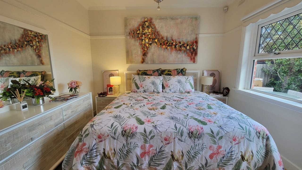 Furnished room in a share house