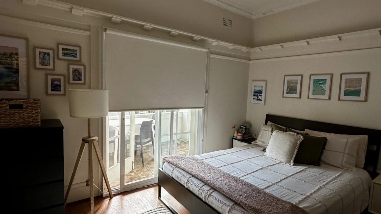 Furnished room in a flatshare