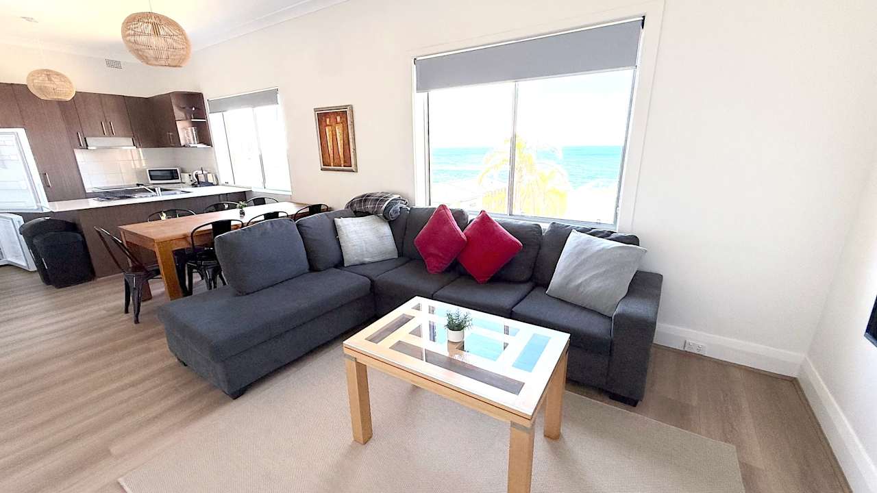 Whole property with 3 rooms for rent