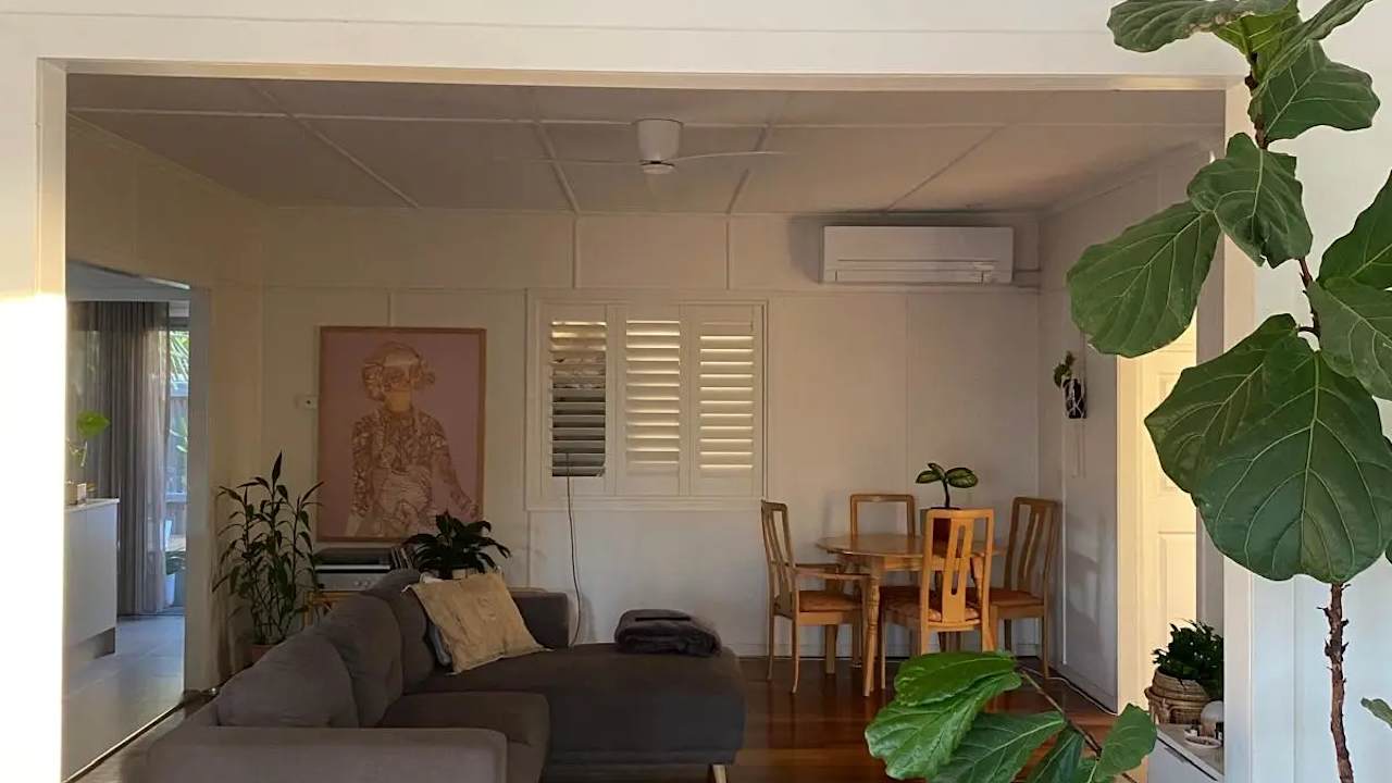 Unfurnished room in a share house